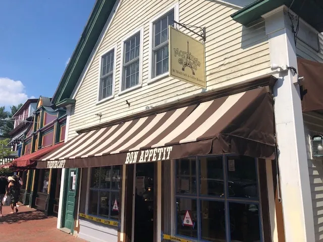 Mornings in Paris - Ogunquit