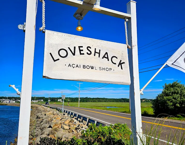 Loveshack Juicery - Wells